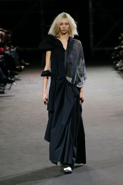 Look 26